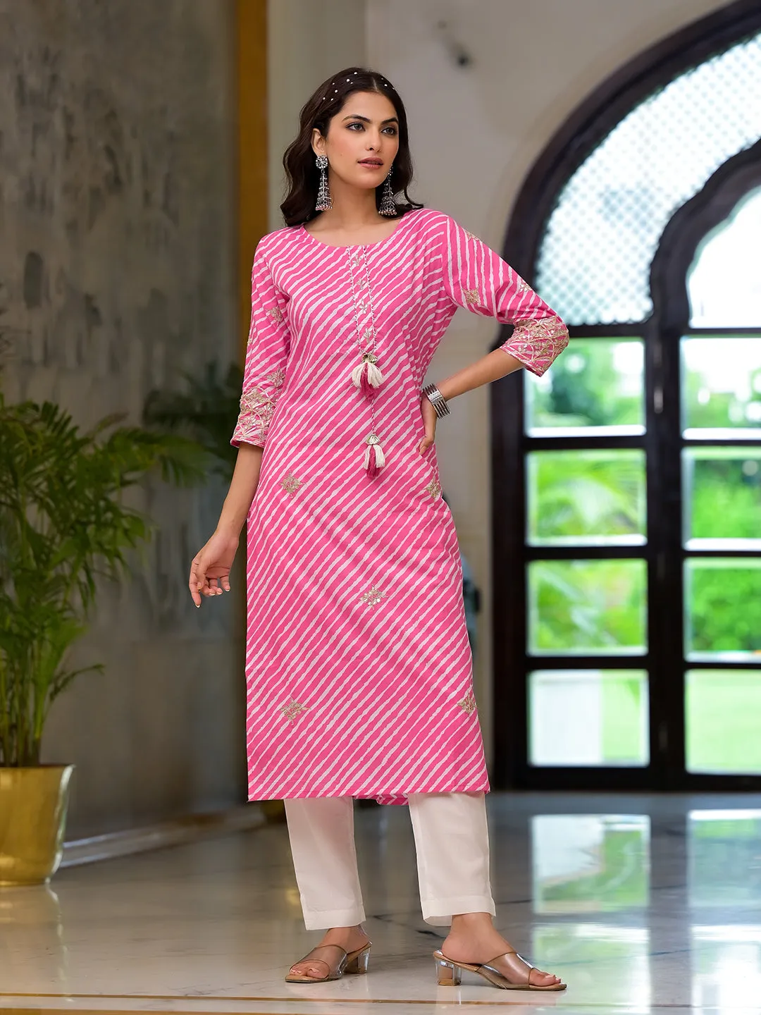 Jashvi Pink Leheriya Print Embroidered Pure Cotton Straight Kurta