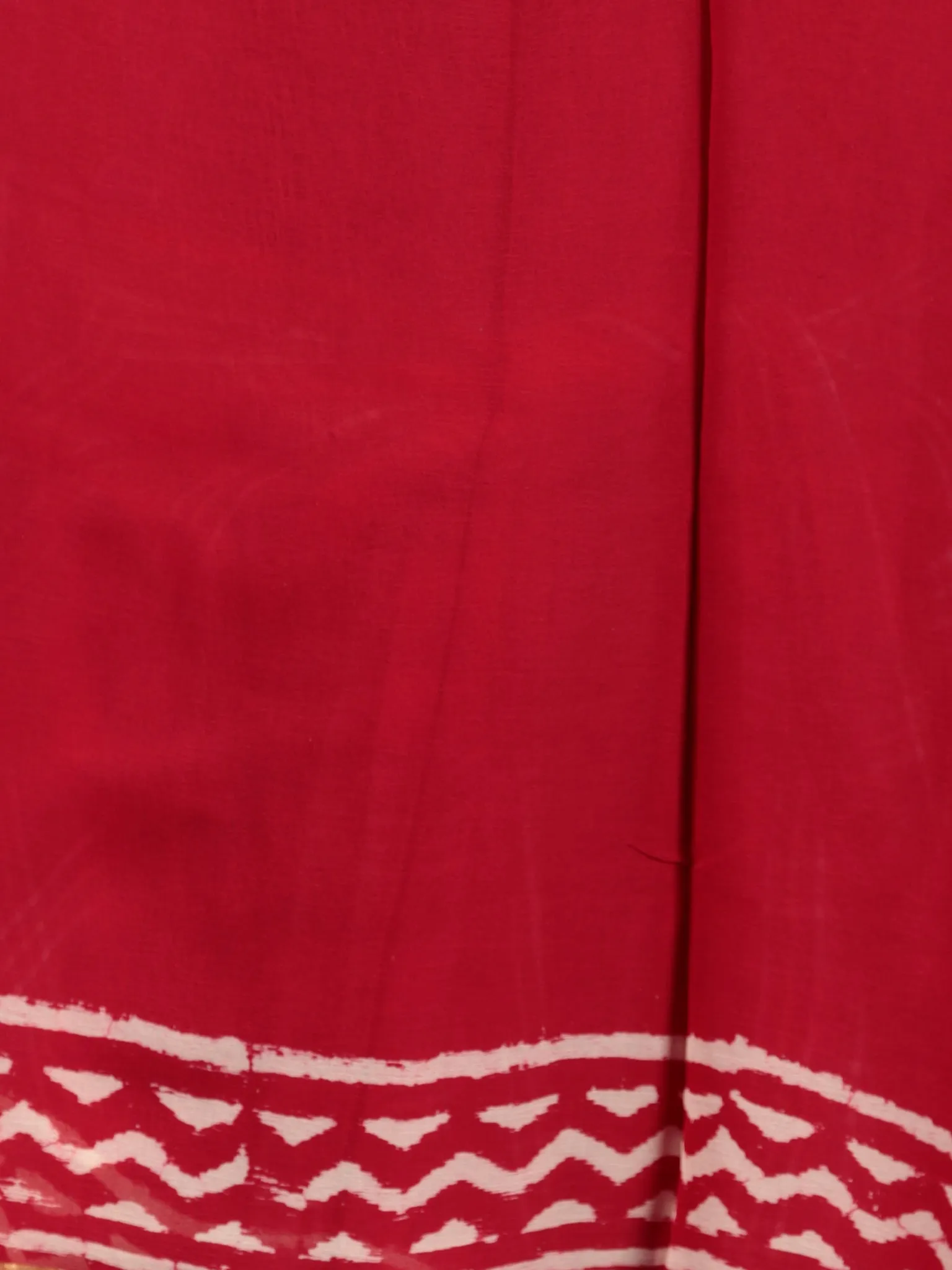 Red Ivory Hand Block Printed Chiffon Saree with Zari Border - S031702739