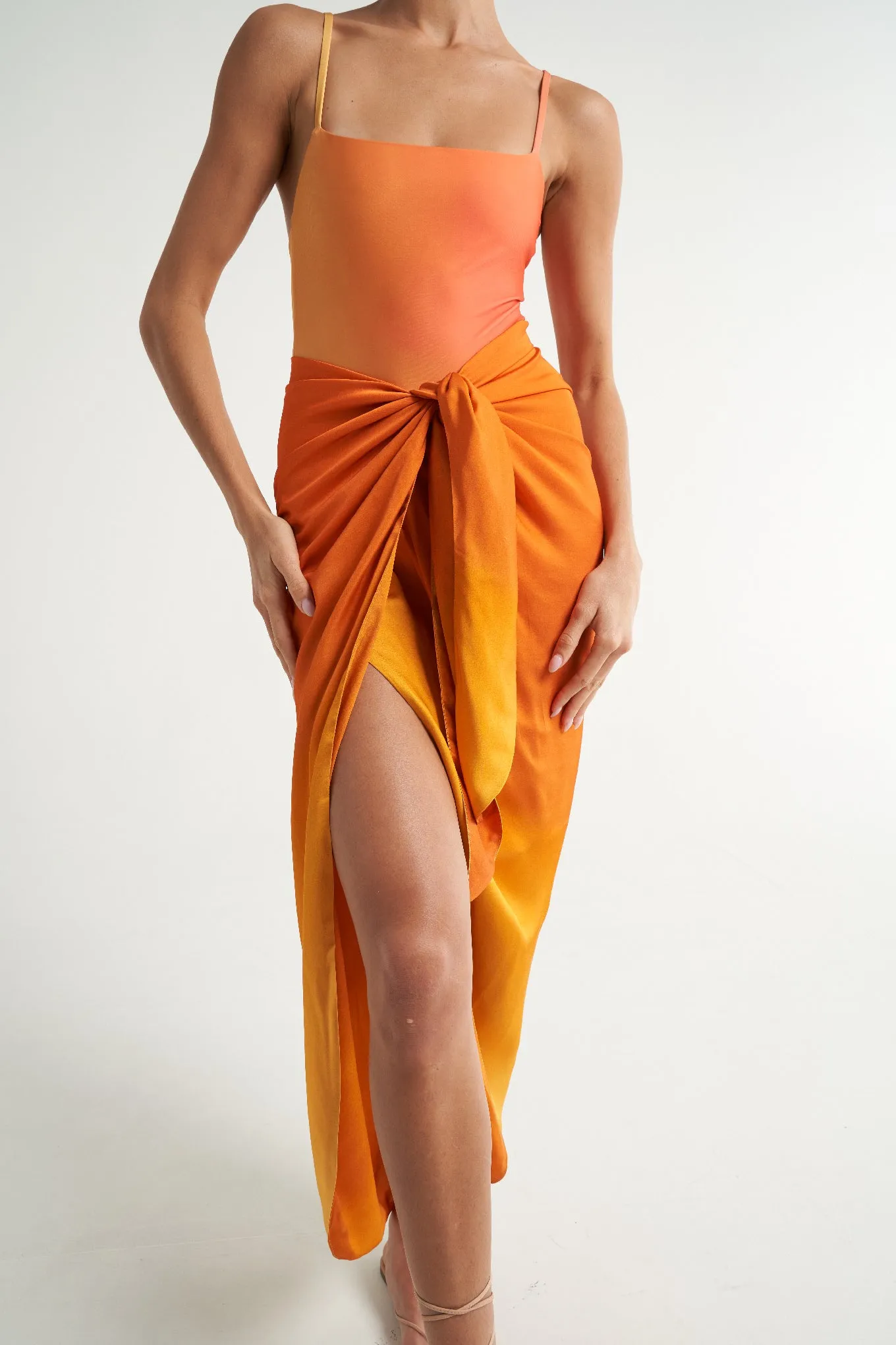 Tie Sarong Skirt Naranja