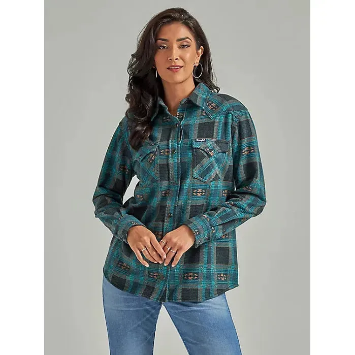 WOMEN'S WRANGLER RETRO® BOYFRIEND WESTERN SNAP SHIRT IN PONDEROSA PINE