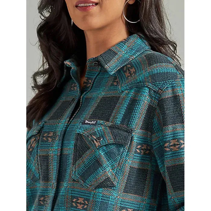 WOMEN'S WRANGLER RETRO® BOYFRIEND WESTERN SNAP SHIRT IN PONDEROSA PINE